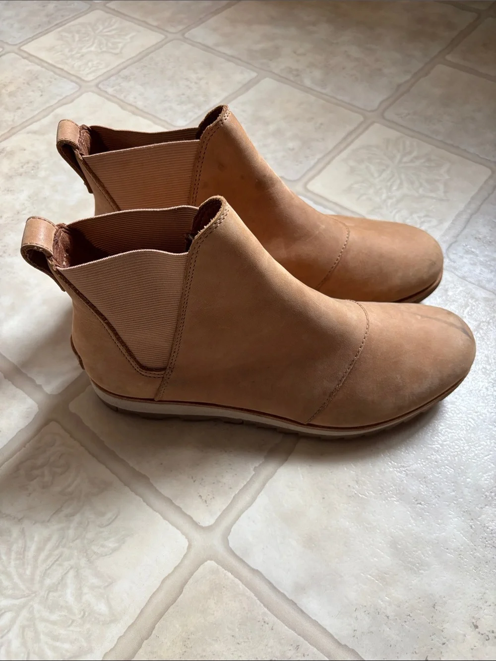 Sorel Women's Harlow Chelsea Ankle Boots Tawny Buff/Gum Size 9